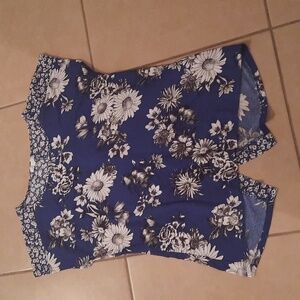 BEAUTIFUL FLORAL BLOUSE